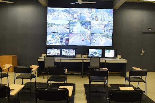 TRAFFIC-MANAGEMENT-Engineering-Lab
